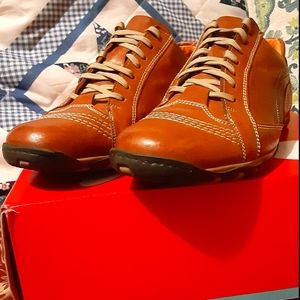 Hippopotamus leather shoes